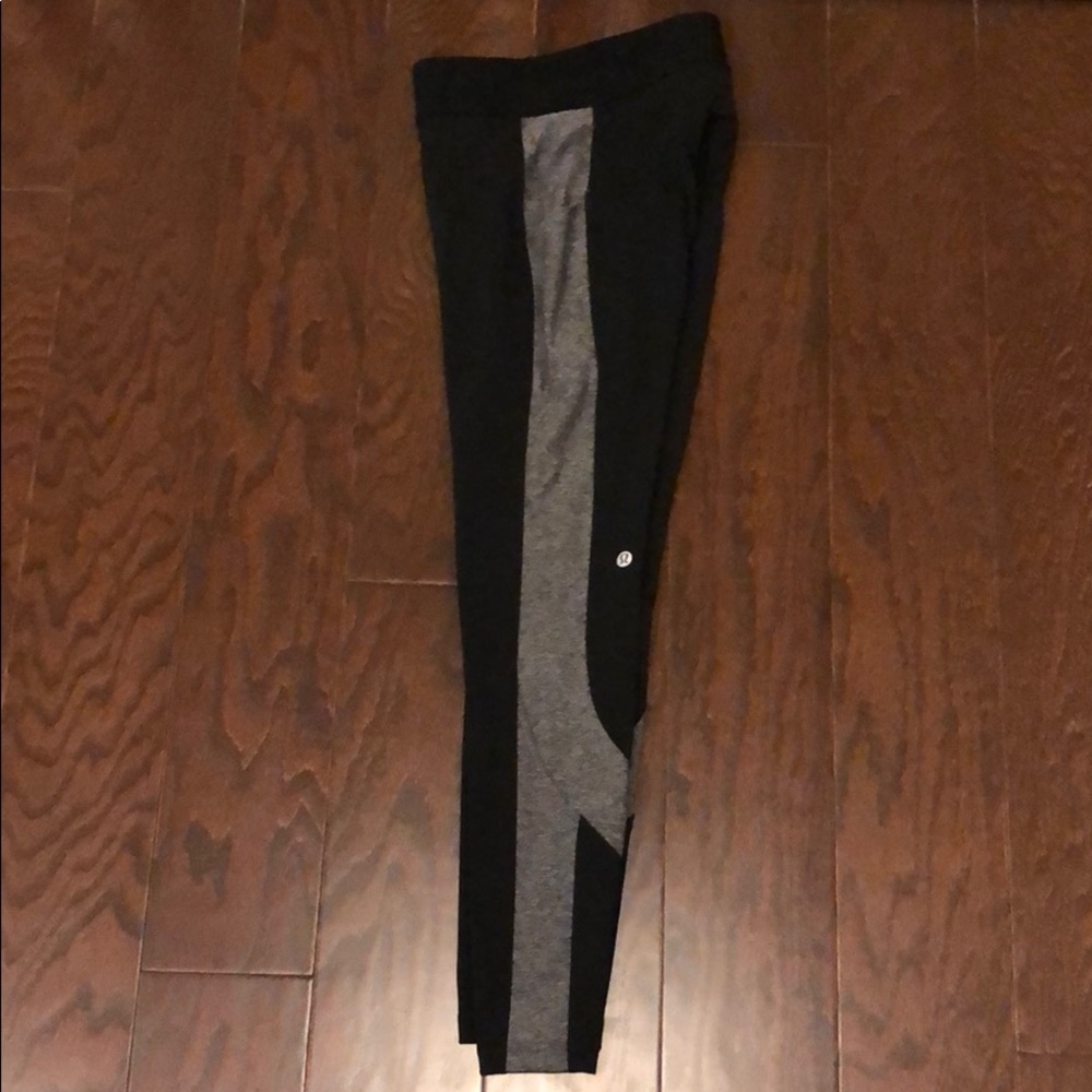 ❌SOLD❌Lululemon Box It Out leggings size 4 - Picture 3 of 7
